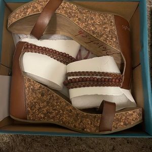 Blowfish wedge heel sandals. Size 10. Never worn.